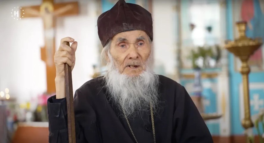 „Aștept să fiu ucis sau închis!”. Povestea unui arhiepiscop rus care a criticat războiul din Ucraina VIDEO