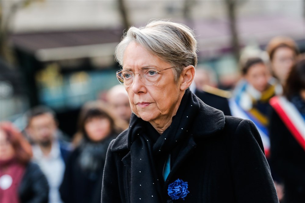 Premierul francez cere să se elimine informațiile despre viața sa personală dintr-o carte recent publicată