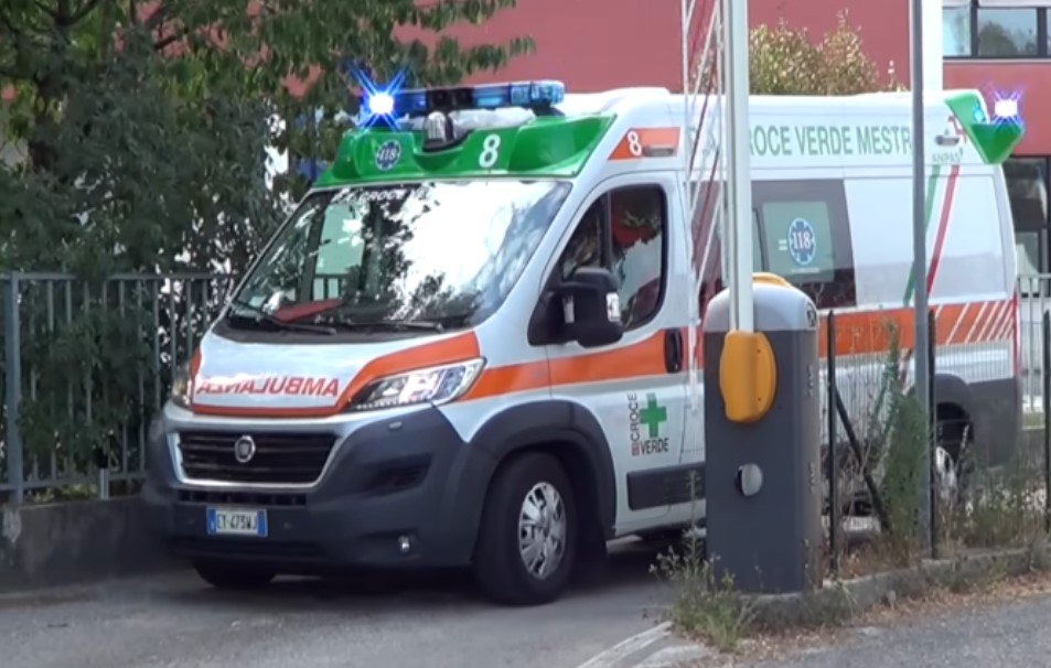 Panică pe un aeroport din Italia din cauza unui român. Cum a pus bărbatul în alertă autoritățile