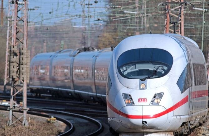 Atenţionare de călătorie în Germania. Grevă în serviciile de transport feroviar