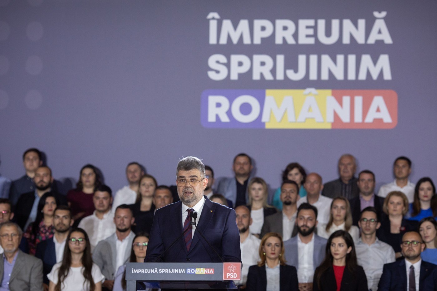 Decizii PSD înainte de rotativă. Reducerea numărului de ministere și de angajați. Demnitarii din ministere nu pot cumula pensia cu salariul