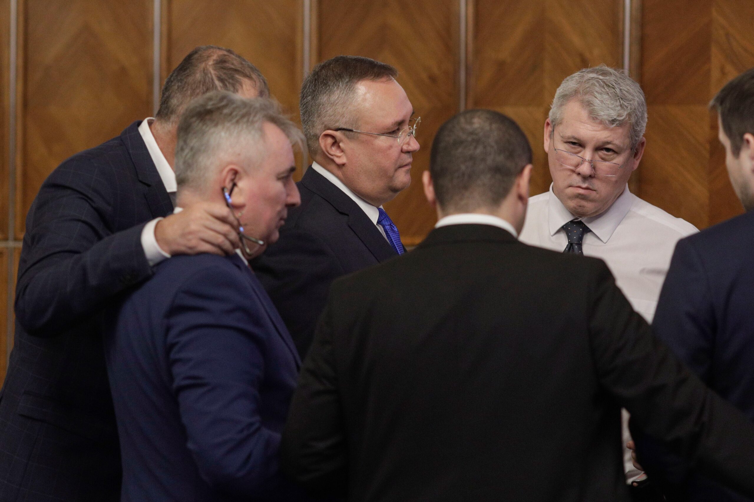 Coaliția începe negocierile pe ministere de la zero după ce PSD a insistat să păstreze Transporturile