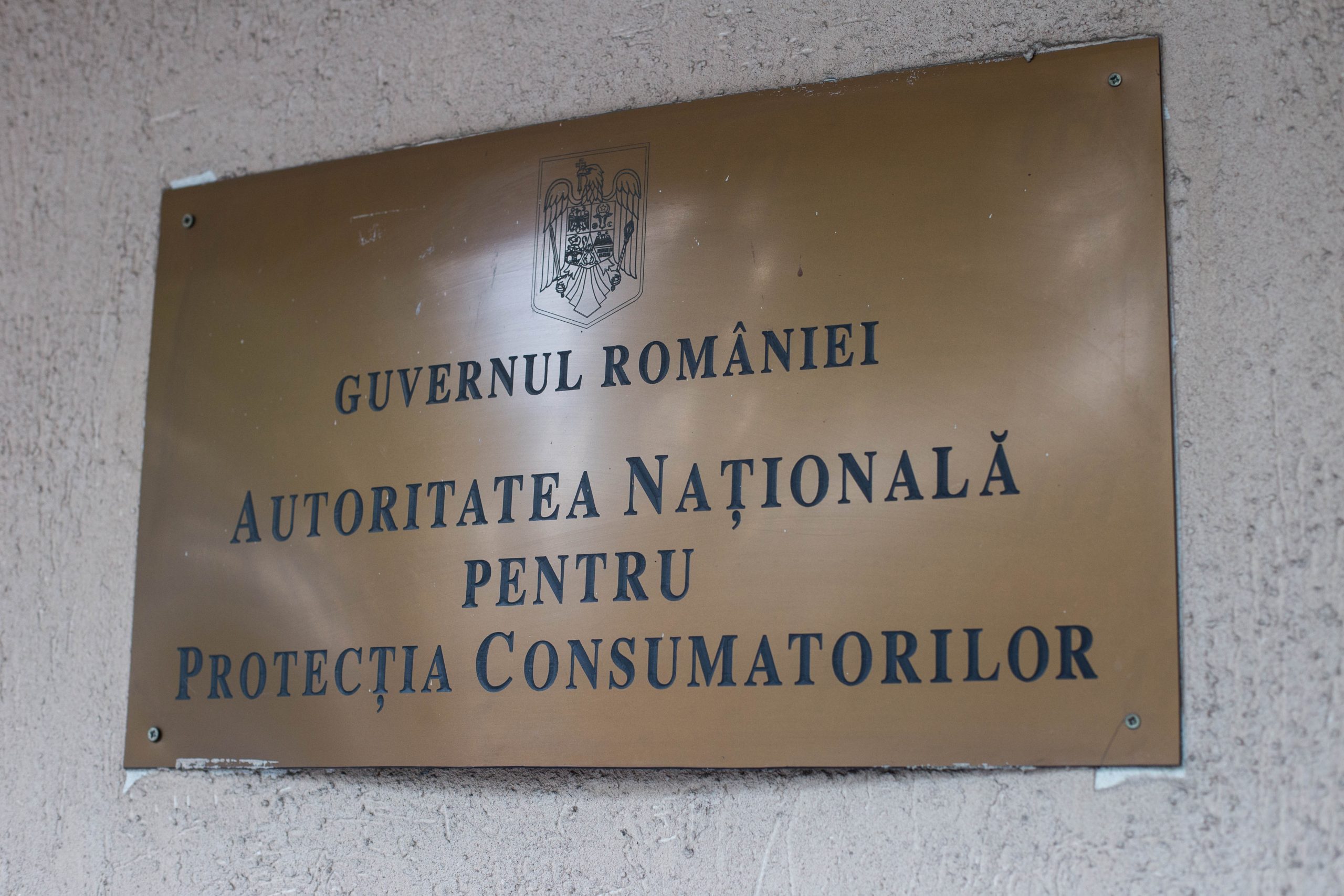 ANPC și-a făcut o adresă de mail special pentru cei care au situații dificile cu instituțiile bancare