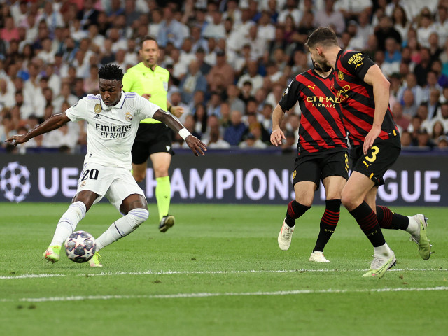 Mihai Stoica nu s-a putut abţine nici în repriza secundă a meciului Real Madrid