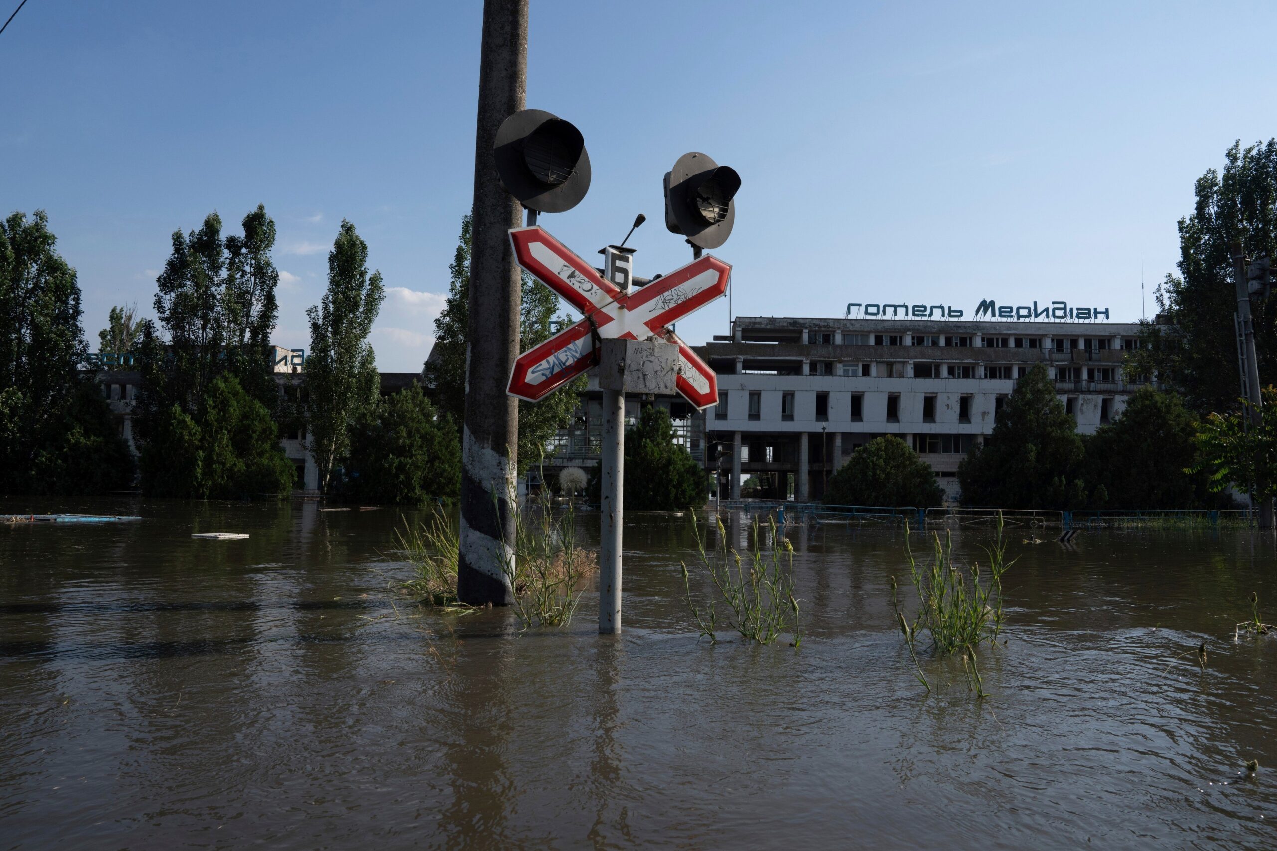 Ucraina cere Europei să îi furnizeze mai multă electricitate după distrugerea barajului Kahovka. Care este situația la Zaporojie