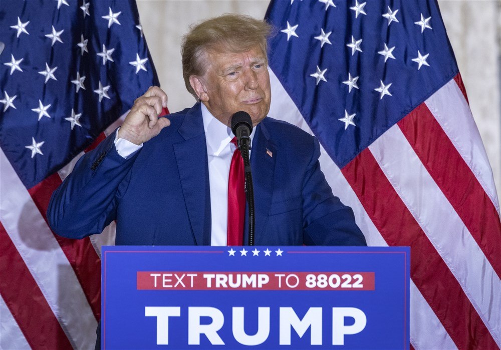 Trump: Autoritățile din Miami se pregătesc pentru un număr între 5.000 și 50,000 manifestanți la prima înfățișare a fostului președinte la tribunal în cazul documentelor clasificate. Aceștia speră la proteste pașnice și fac apel la calm.