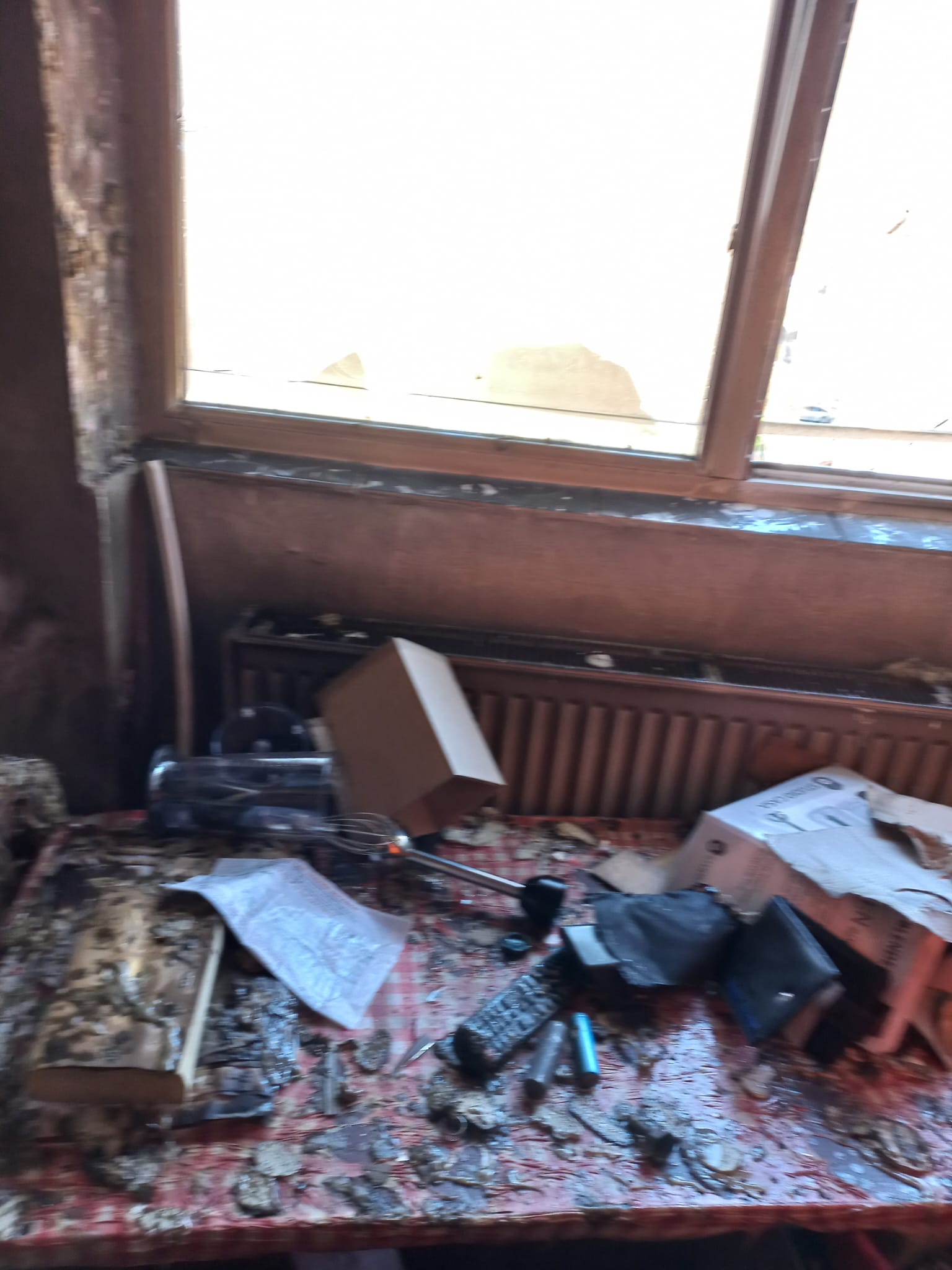 București: Explozie puternică la un apartament din Vitan. Un bărbat de 84 de ani, intubat și transportat la spital : Europa FM