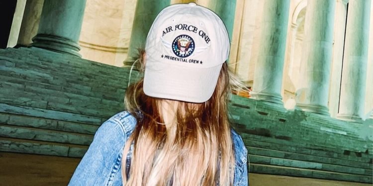 Fiica lui Hunter Biden și povestea a două familii: una puternică și celebră, iar cealaltă nu