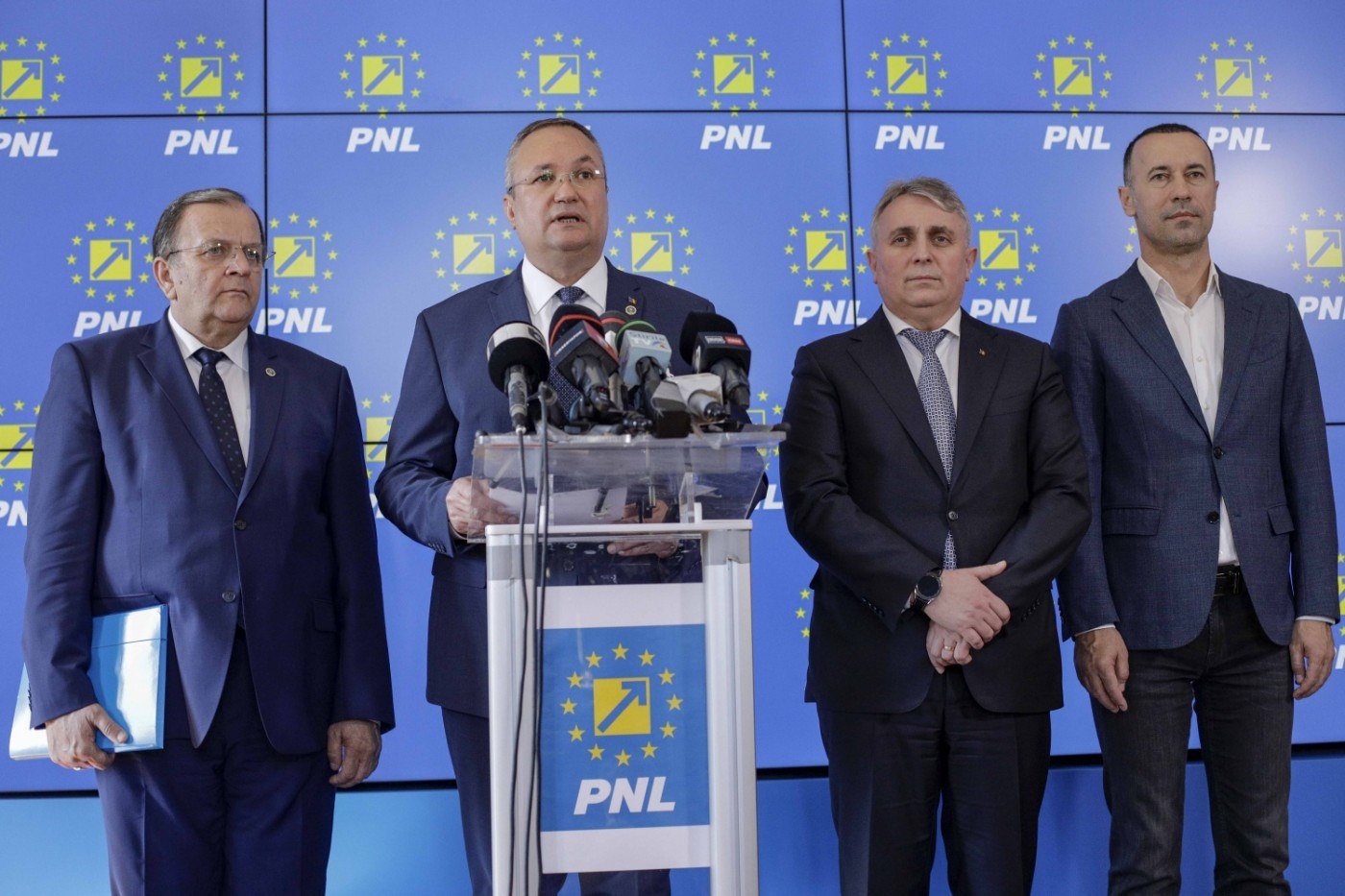 PNL, analiză privind reducerea numărului de secretari de stat din ministere. Decizia va fi luată la nivelul Coaliției