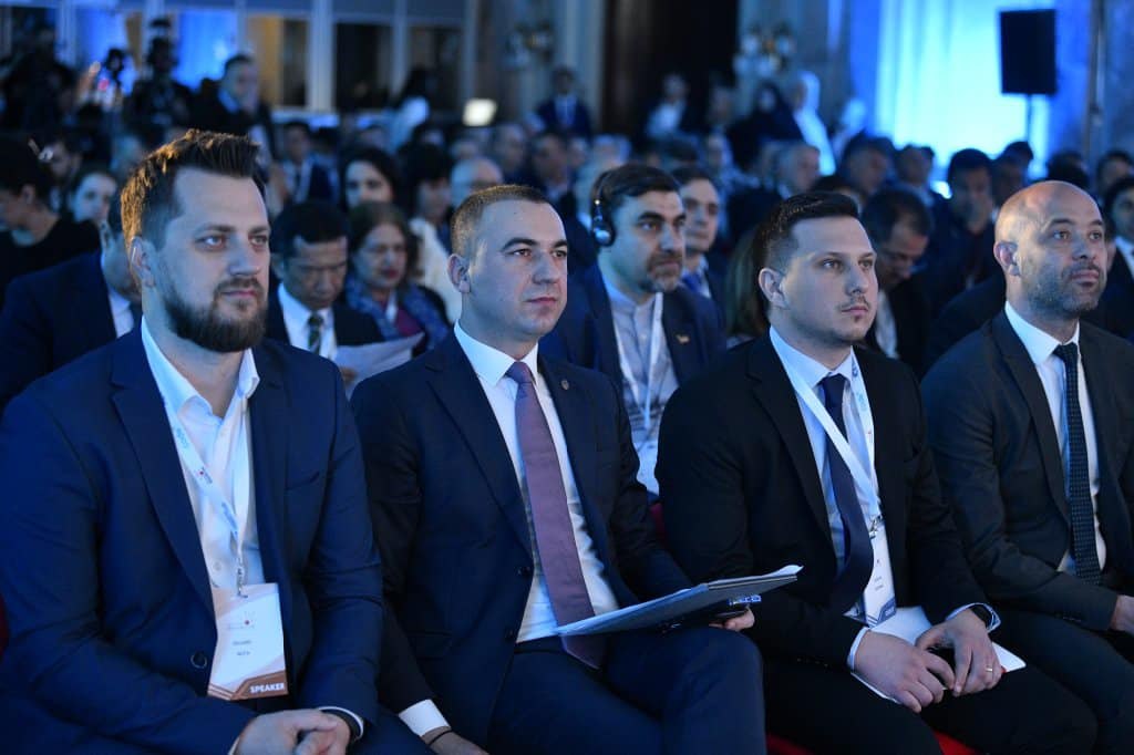 Bogdan Ivan preia interimatul de la Ministerul Familiei