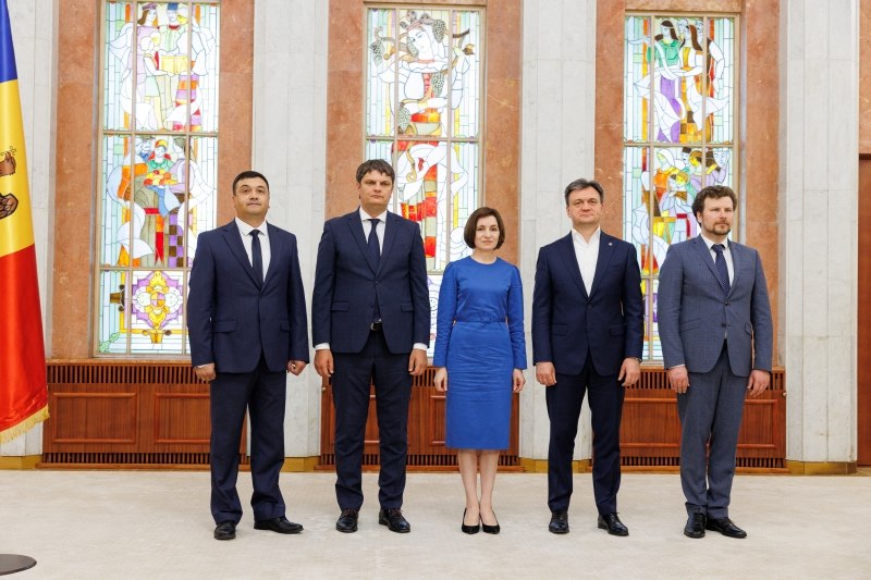 Guvernul Recean de la Chișinău a suplinit cele trei locuri vacante. Cine sunt noii miniștri de la Educație, Interne și Infrastructură