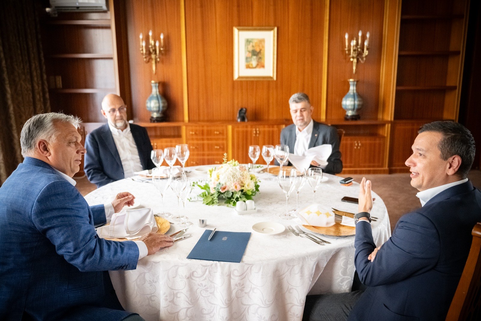 Mizele întâlnirii Marcel Ciolacu-Viktor Orban: politice, economice, dar și un pas în reevaluarea UDMR | ANALIZĂ