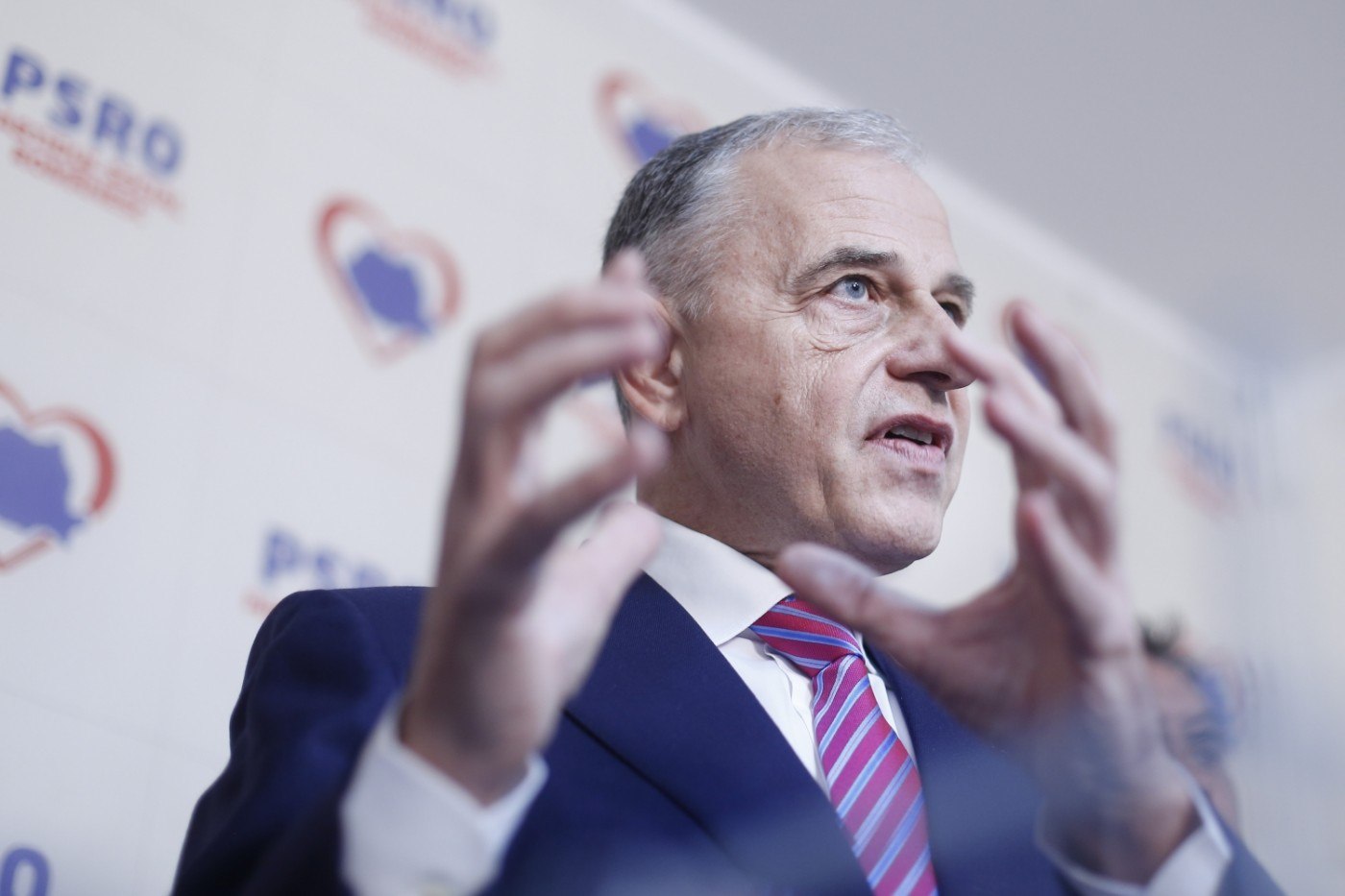 Geoană: Statele Unite au cerut alianților din NATO să cheltuie mai mult pentru apărare