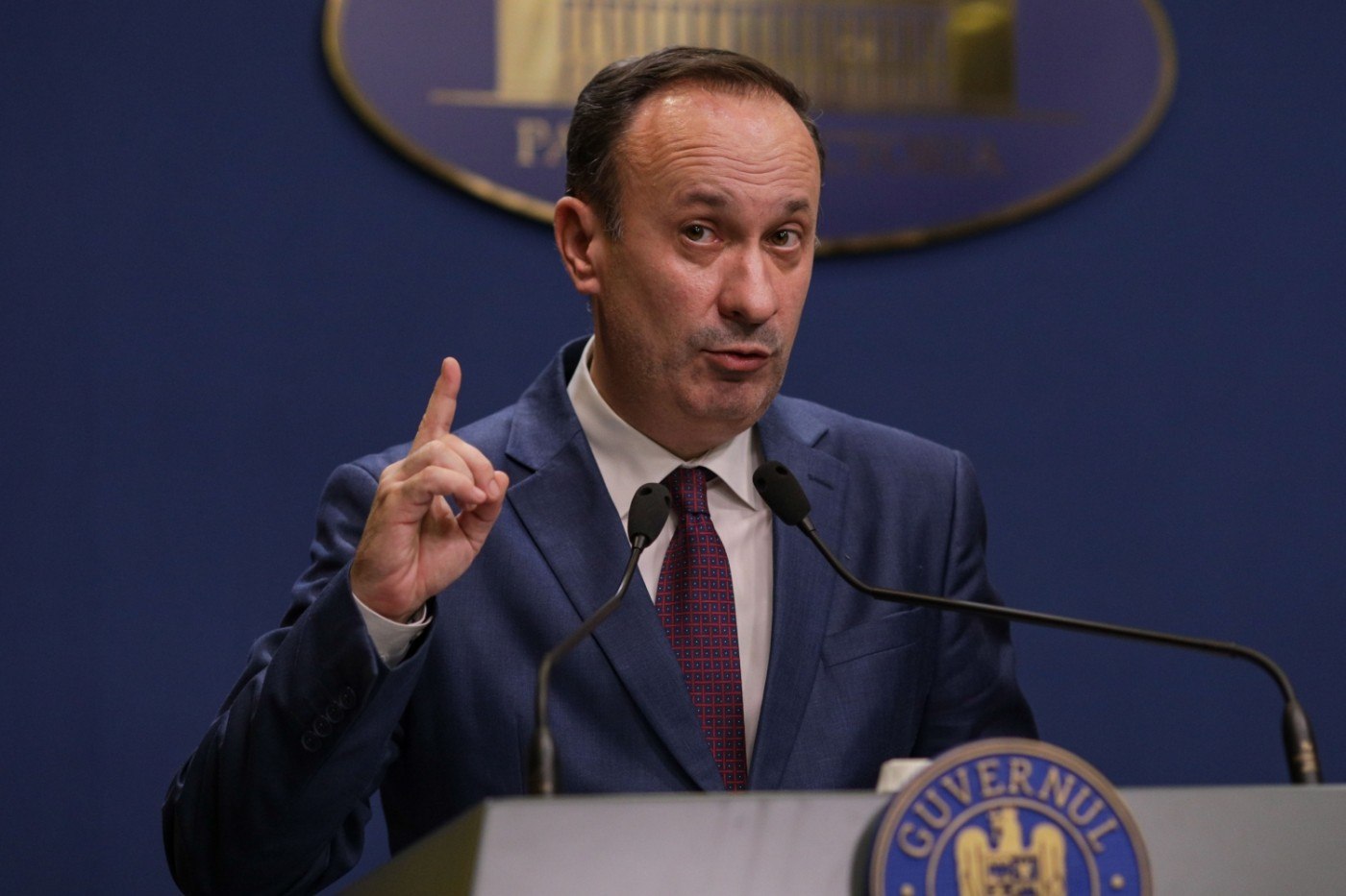 Adrian Câciu dezvăluie poziția sa privind ieșirea PSD de la guvernare: „Țara nu stă într-un singur om!… Pa, Bolojan!”