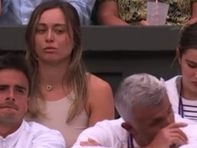 Moment viral la Wimbledon: Badosa nu a înțeles gestul făcut de tatăl lui Tsitsipas și a avut o reacție „de milioane”