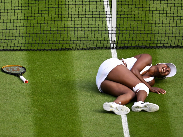 Venus Williams a urlat de durere și a rămas întinsă pe gazon, la Wimbledon! Gestul făcut imediat de Elina Svitolina