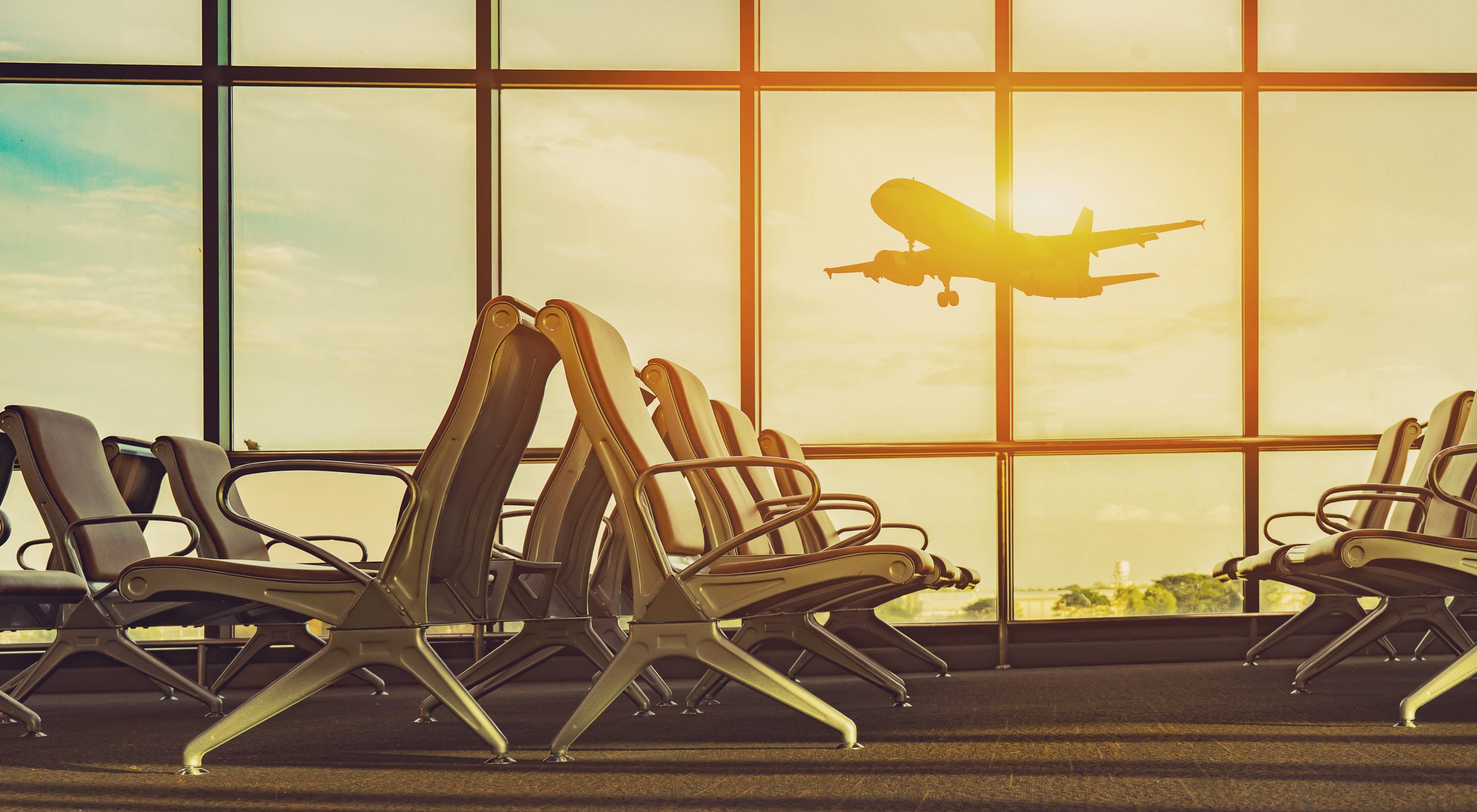 TAROM va opera în continuare zboruri spre Londra: „Ruta București –Londra este deschisă iar sloturile de zbor aparțin companiei” : Europa FM