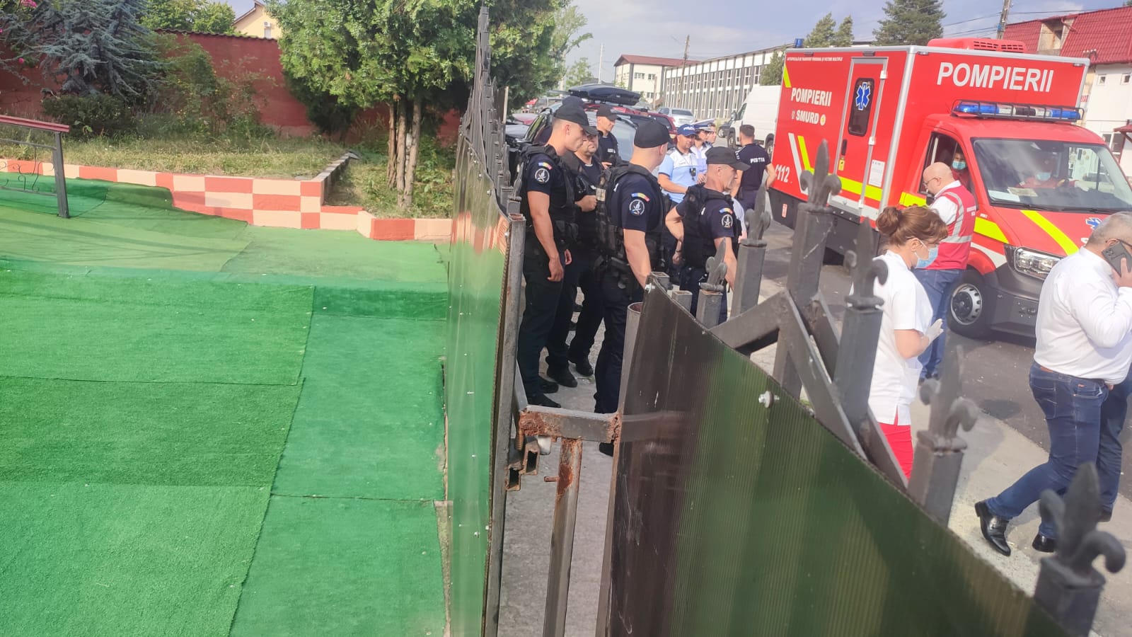 Vâlcea: Inspectorii OPC au decis mutarea a 40 de vârstnici dintr-un cămin privat în centre de stat. Căminul încălca normele de igienă în spațiile de locuit și în bucătărie