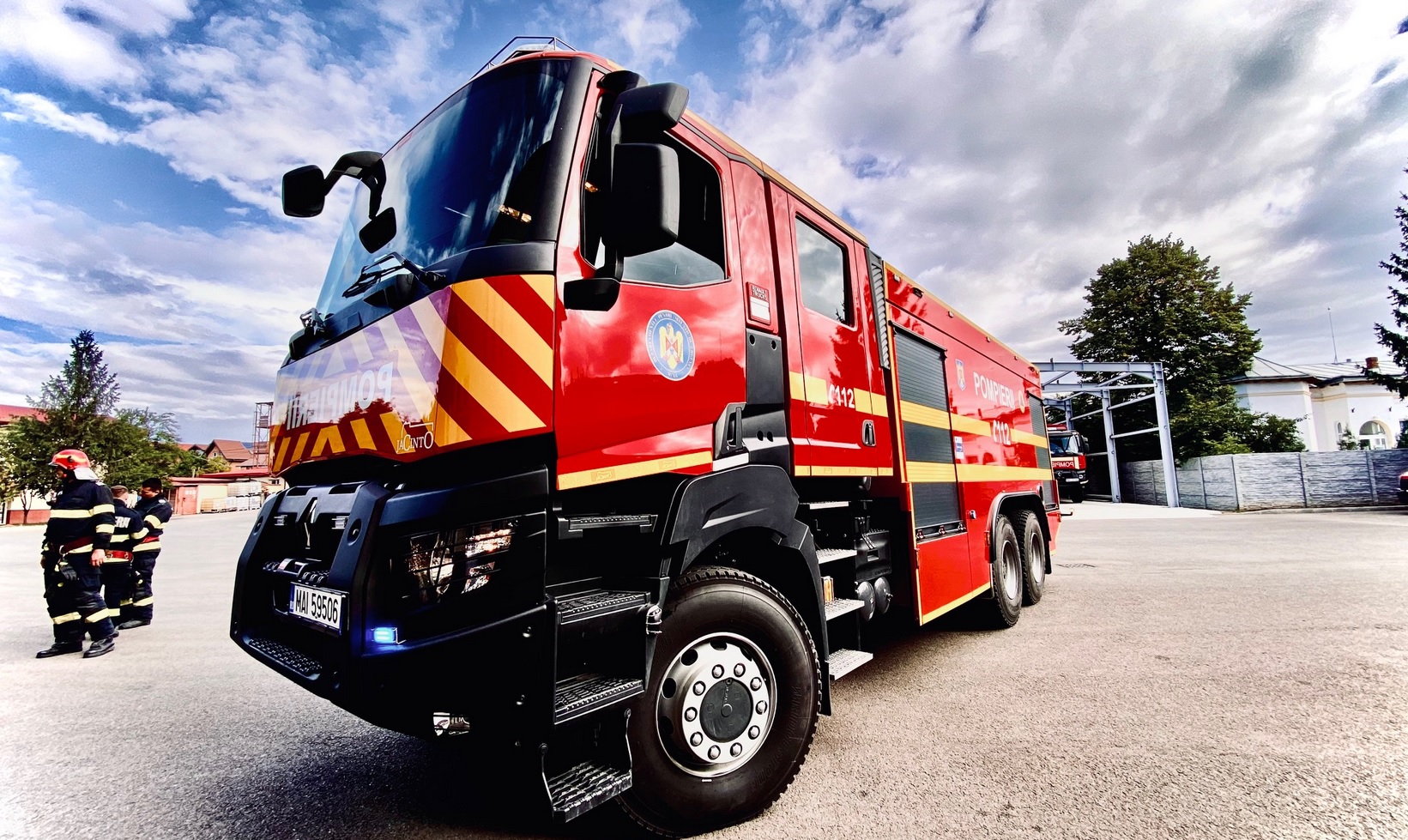 Pompierii din Satu Mare au reluat căutările şoferului dispărut în Someş : Europa FM