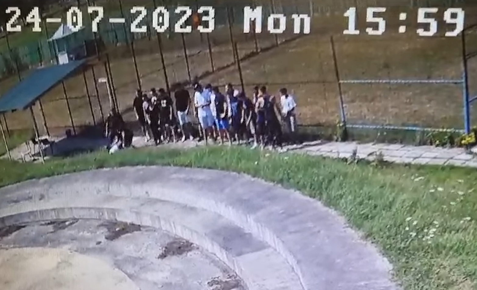 Polițiștii care au bătut doi tineri de la Centrul Educativ Buziaș au fost puși sub acuzare pentru purtare abuzivă : Europa FM