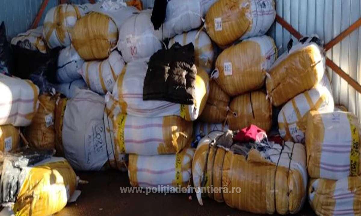 Haine, genți și perechi de pantofi sport, confiscate de polițiștii de frontieră de la vama Isaccea : Europa FM