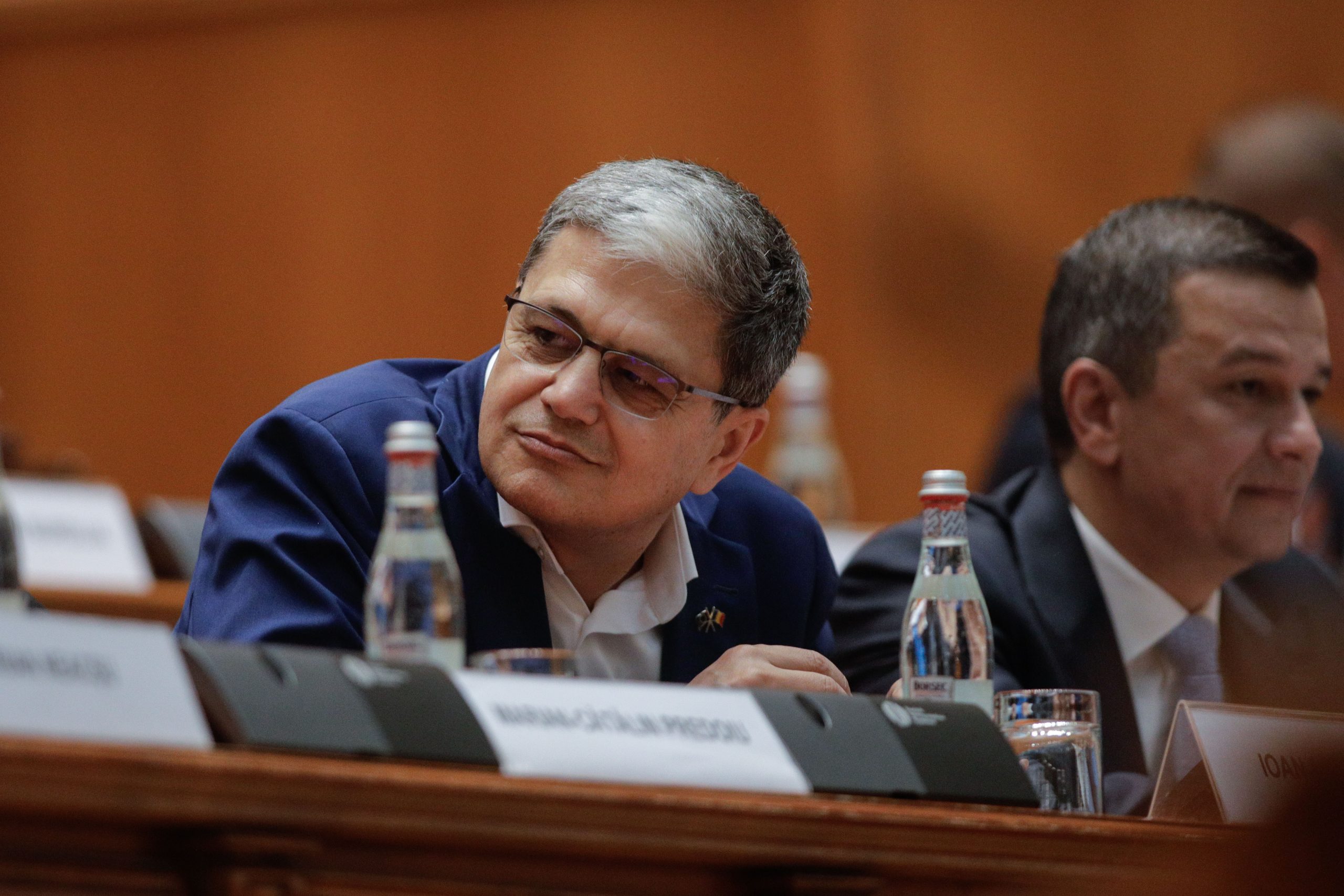 Marcel Boloș, în urma protestului spontan pornit la ministerul de Finanțe: Tot ce pot face este să preiau nemulțumirile dumneavoastră și să le prezint în Coaliție