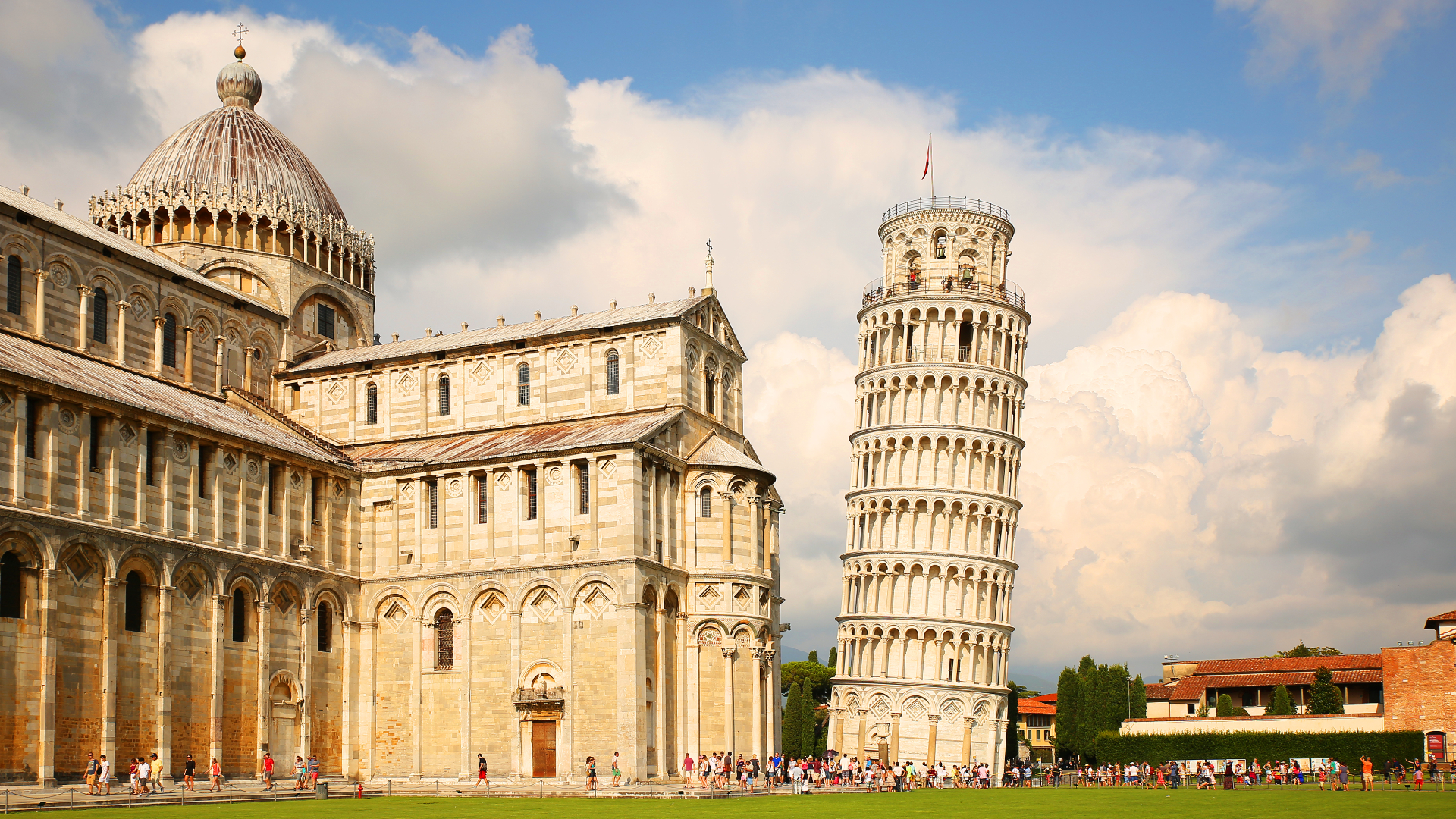 Aniversare de 850 de ani a Turnului din Pisa