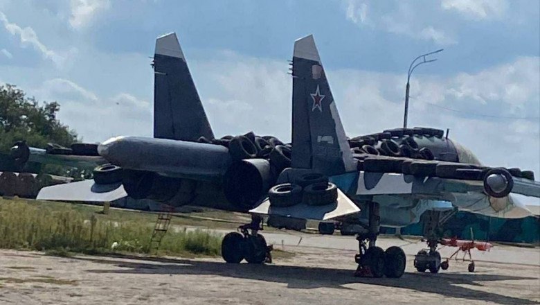 Disperare sau ingeniozitate. Cauciucuri pe aripile avioanelor, ultima bizarerie în materie militară a rușilor