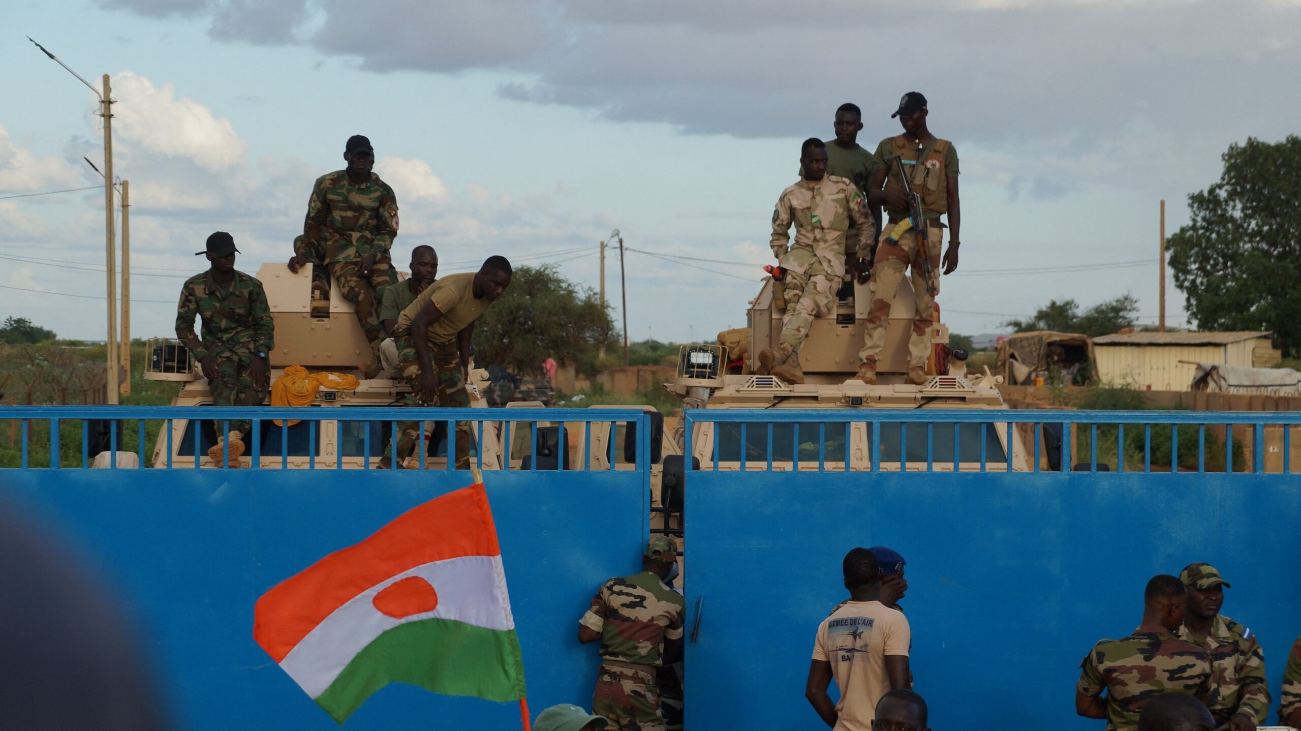 Armata din Niger a anunțat încetarea pactului militar cu Beninul