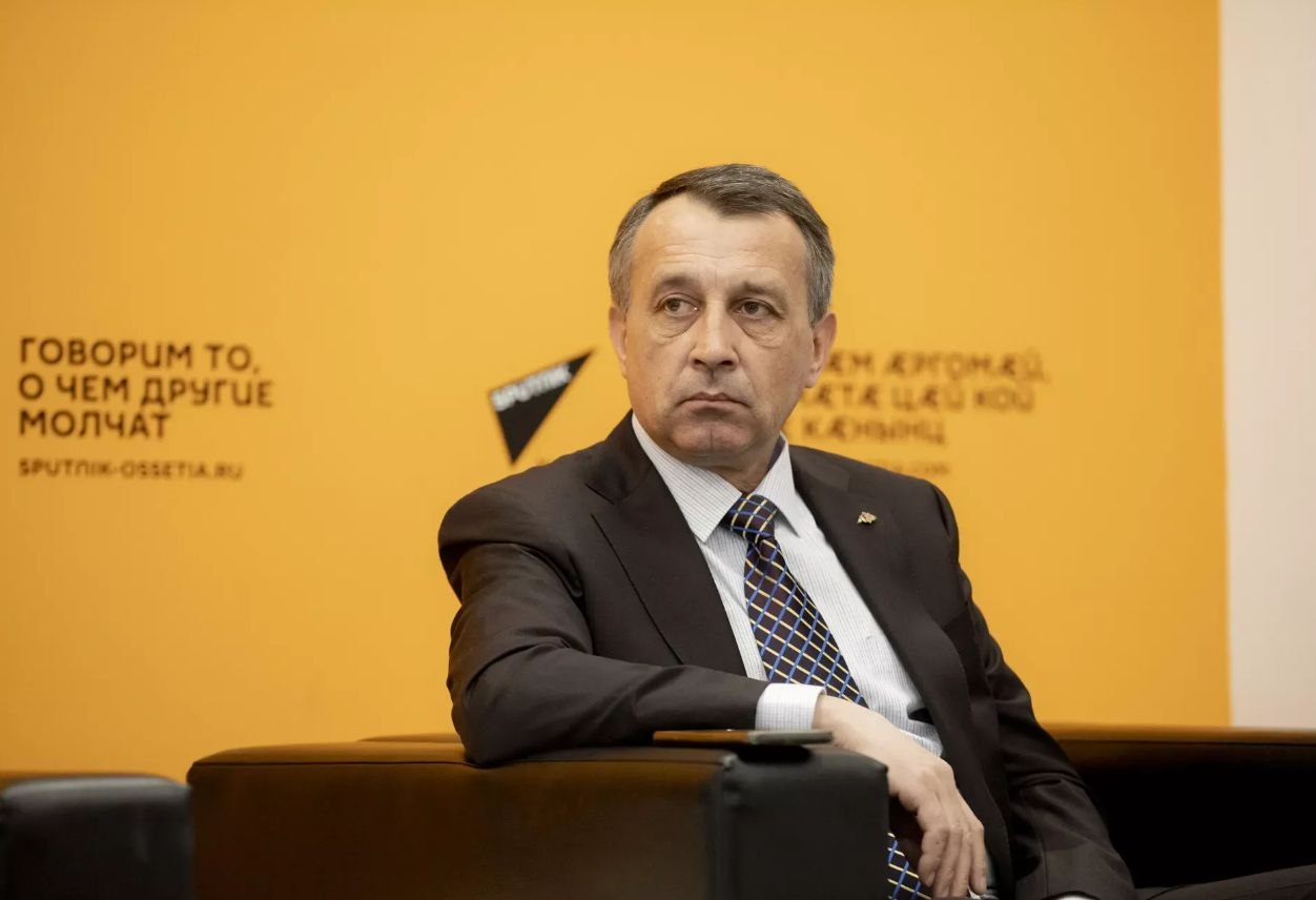 The Insider: Șeful Sputnik Moldova, Vitali Denisov are legături cu serviciile secrete ruse