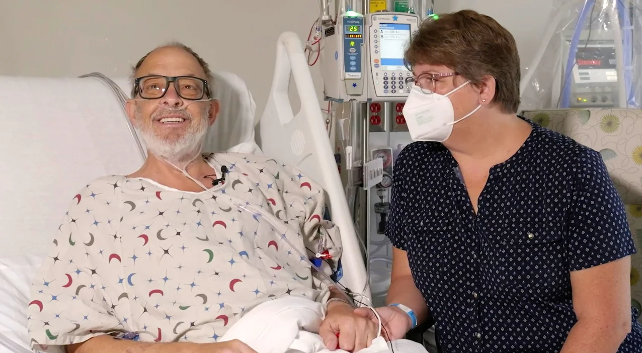 Un bărbat a primit o inimă de porc și trăiește să povestească