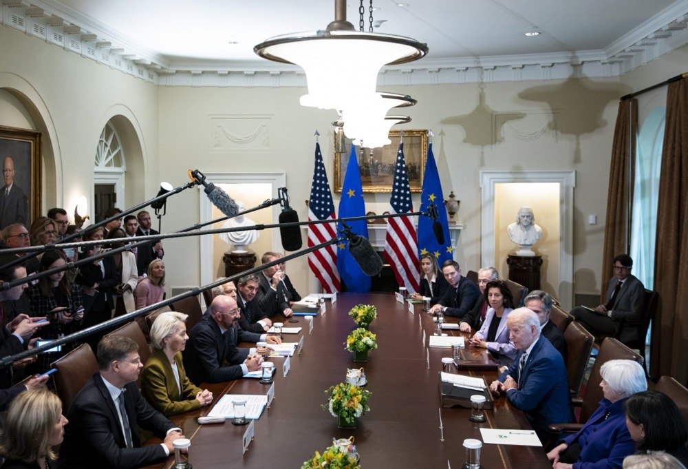 SUA și UE își manifestă unitatea în fața crizelor multiple la summitul de la Washington