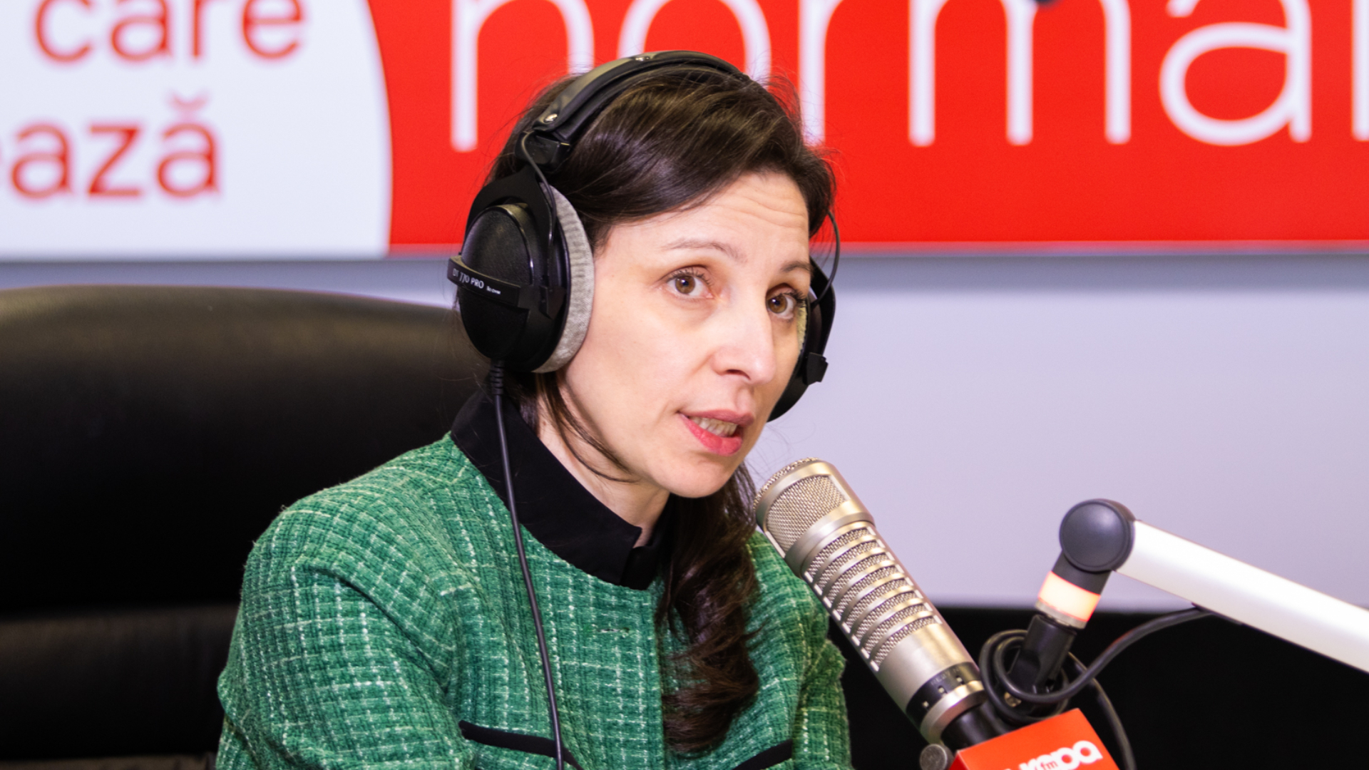 Cum e să faci școală cu burta goală? STUDIU: 2 din 10 copii din România nu au suficientă mâncare. Mihaela Nabăr: Nu-i poți cere unui copil flămând să facă performanță educațională