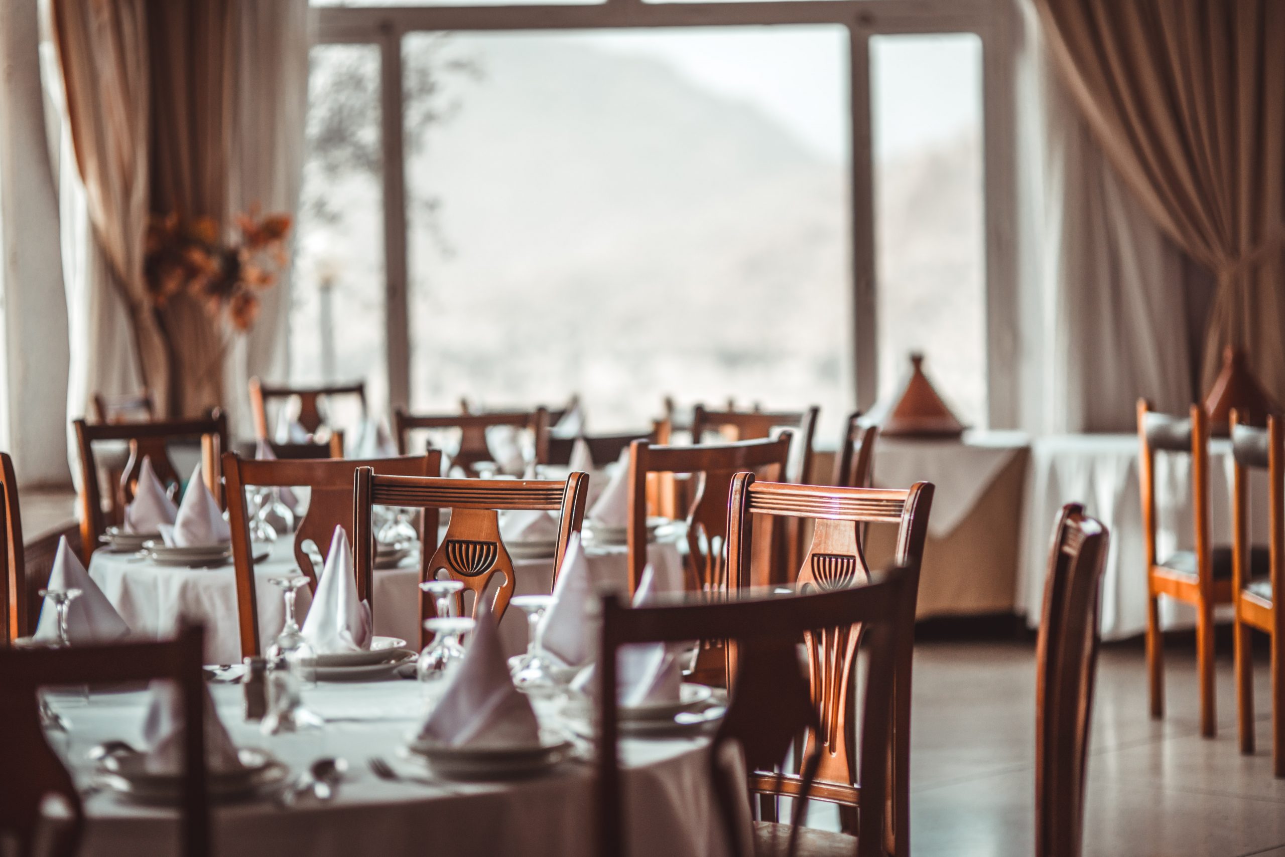 Clotilde Armand: Toate restaurantele din parcurile Sectorului 1 vor funcționa până la 23:00 pentru a soluționa problema muzicii la volum mare din localuri