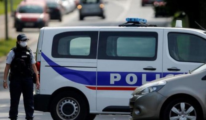 Un adolescent a fost reținut la Paris pentru că a atacat un rabin în metrou