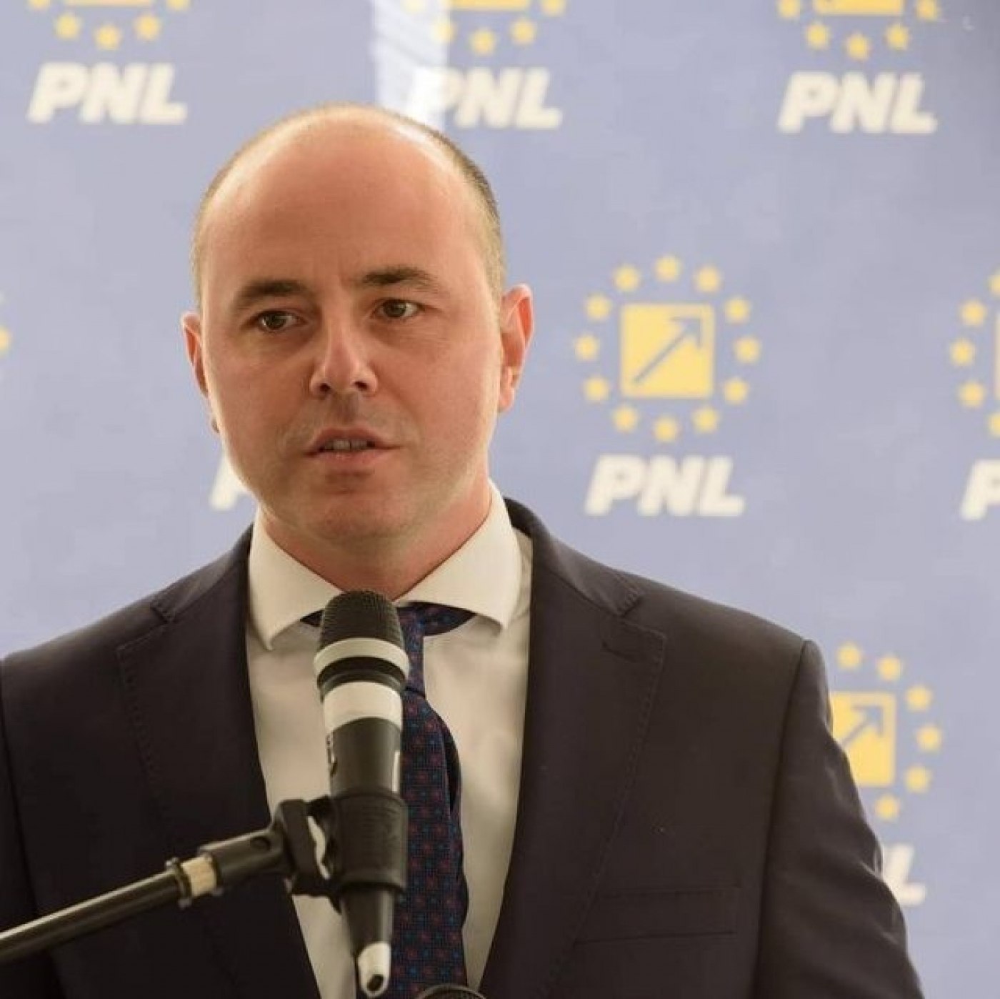 Muraru: Transferul de primari, o declaraţie de război pe faţă făcută de Ciolacu și PSD la adresa PNL