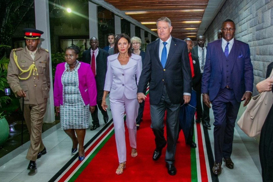 Iohannis, omul care aduce ploaia. Replica dată de președintele României care l-a făcut să râdă pe omologul său din Kenya VIDEO