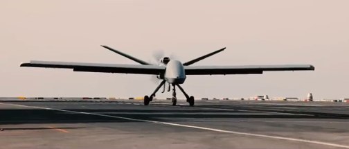 Momentul în care o dronă de mari dimensiuni decolează în premieră de pe cel mai nou portavion britanic VIDEO