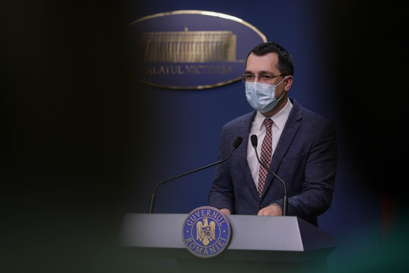 PSD: Președintele USR calcă în picioare independența justiției și ataca DNA