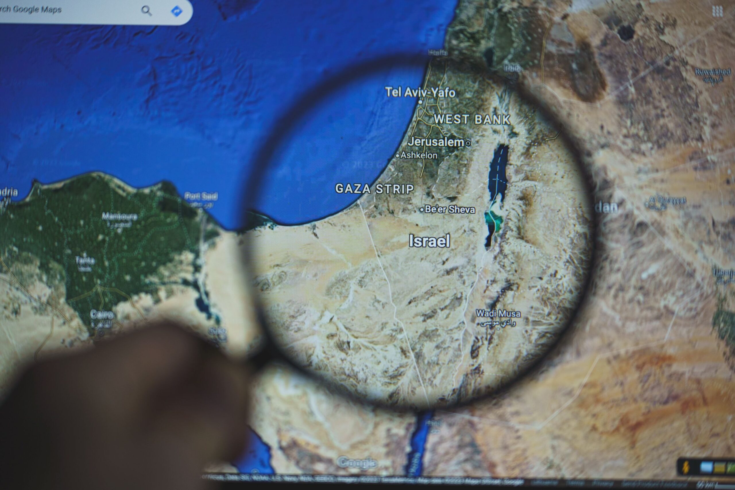 Al Jazeera: Palestinienii eliberați din închisorile israeliene ajung în Cisiordania