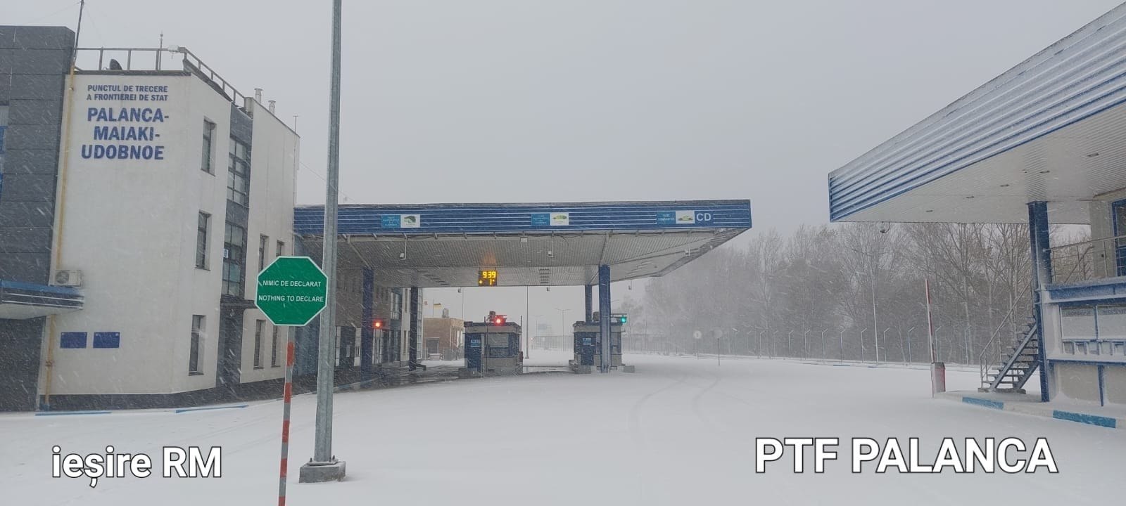 Din cauza vremii nefavorabile, Moldova a închis mai multe puncte de control la granița cu Ucraina