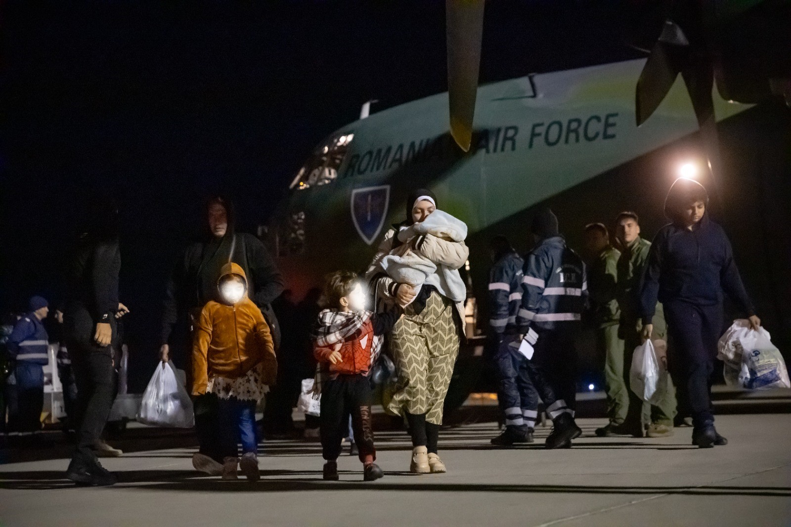 S-a redeschis punctul de trecere a frontierei de la Rafah. 100 de români din Gaza urmează să treacă granița în Egipt : Europa FM