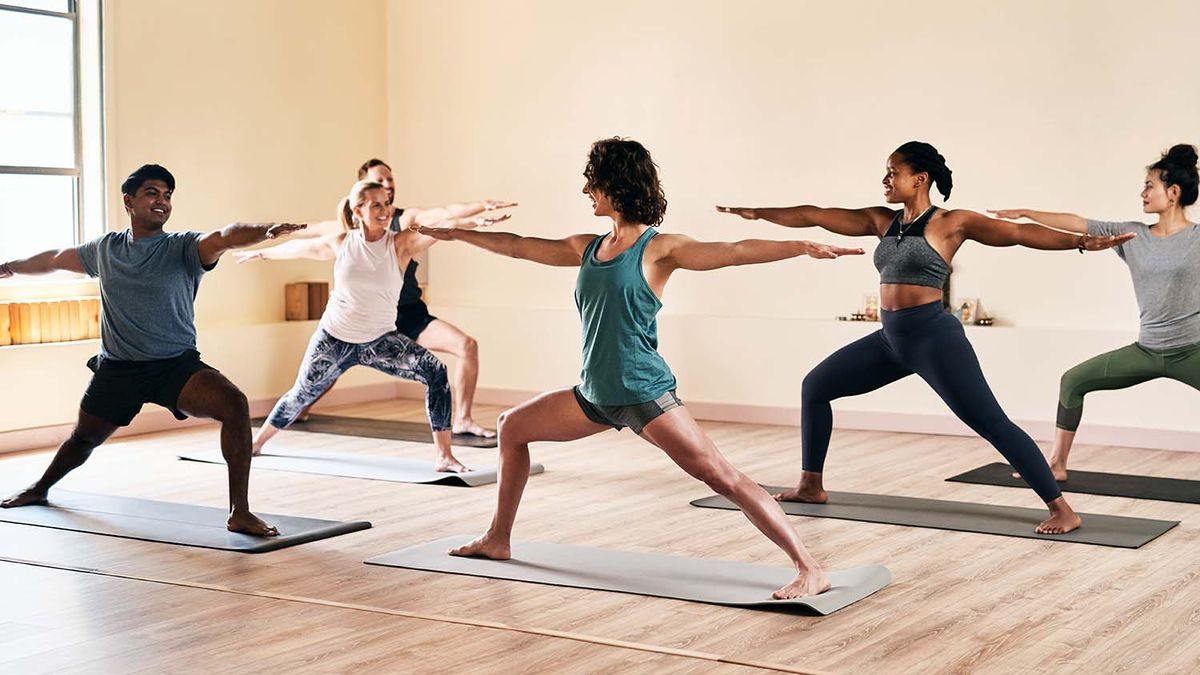 Yoga ajută oamenii cu epilepsie. Persoanele care au practicat disciplina au avut de patru ori mai multe șanse ca frecvența crizelor să scadă