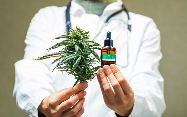 Ucraina legalizează marijuana medicinală