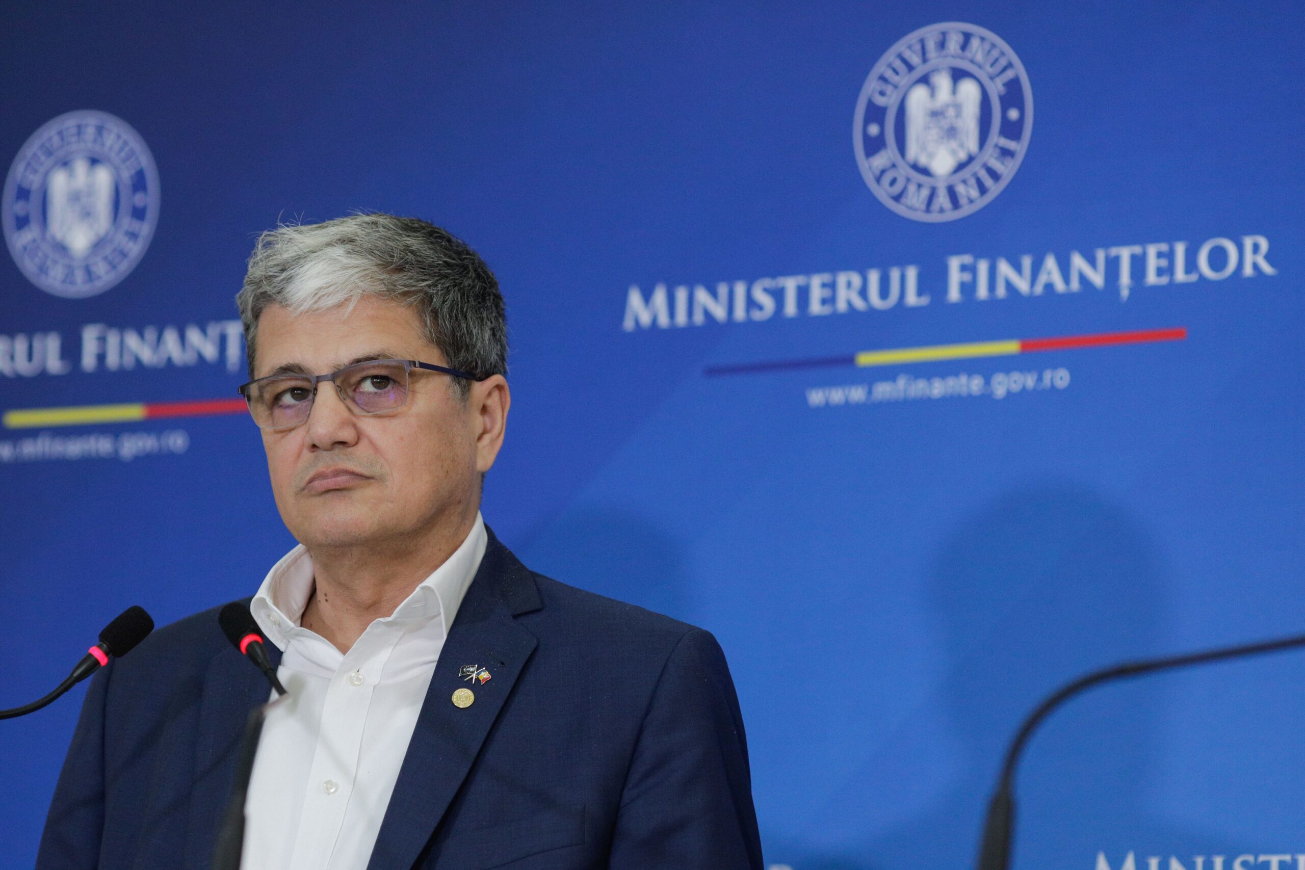Ministrul de Finanțe, sub presiune la final de an. Liberalii cer finanțare pentru investiții publice și decontarea facturilor la lucrări