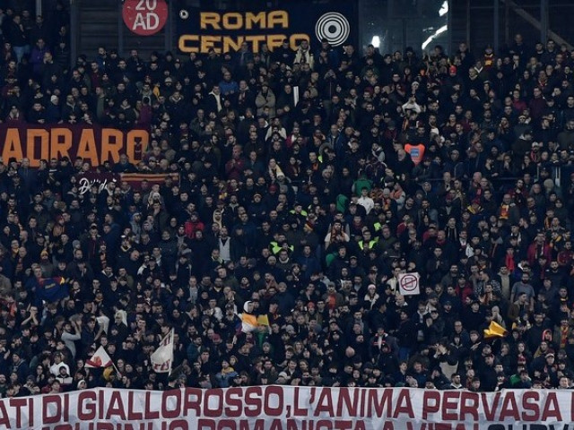 Mesajul clar al suporterilor lui AS Roma pentru Jose Mourinho, după remiza cu Fiorentina