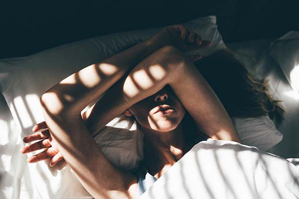 Paralizia în somn, cel mai terifiant fenomen din timpul somnului