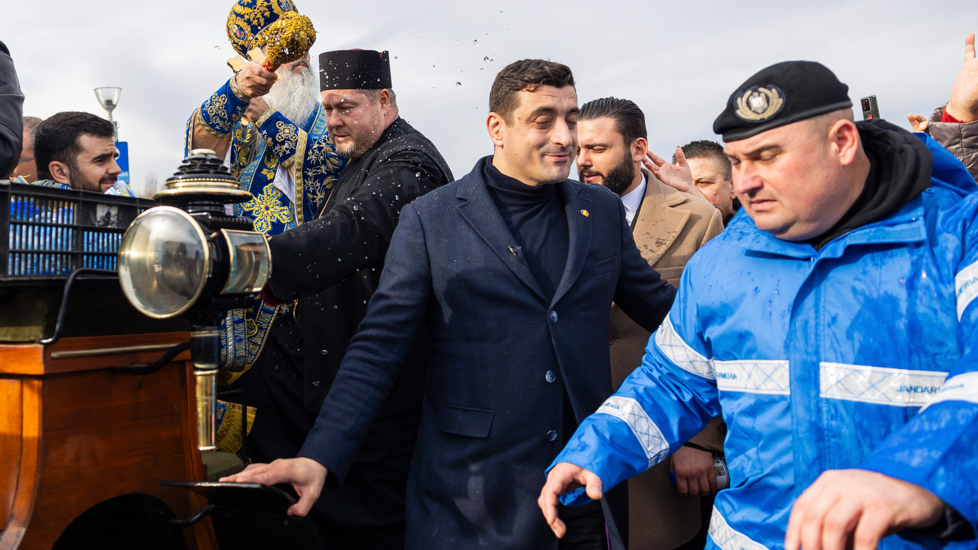 Dosar penal in rem pentru AUR, deschis de procurorii din Ialomița, pentru că ar fi corupt alegătorii. Simion: „Vor să ne desființeze”