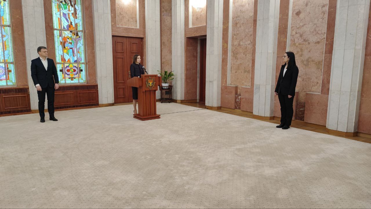 Cristina Gherasimov a depus jurământul pentru funcția de viceprim-ministru pentru integrare europeană al Republicii Moldova