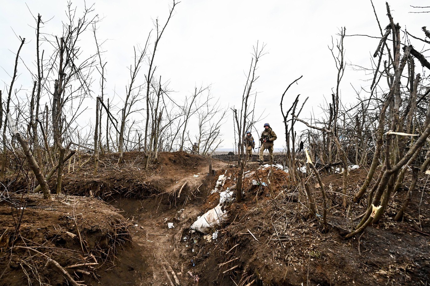 Rușii și-au intensificat atacurile asupra satului Robotîne. Soldații ucraineni relatează despre asalturi nocturne pe ATV-uri